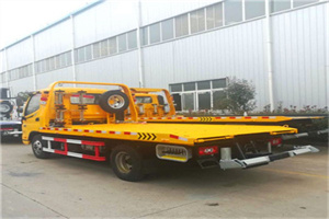 大安附近拖车救援搭电